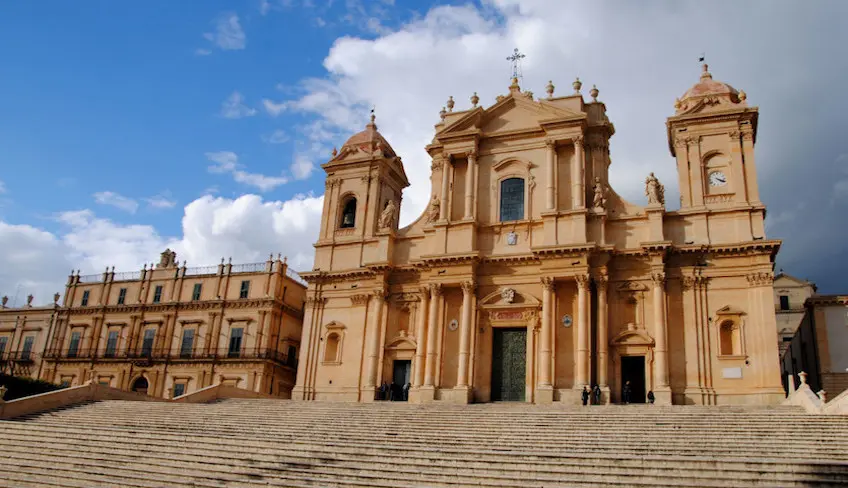 da catania a siracusa cosa vedere a siracusa visitare noto